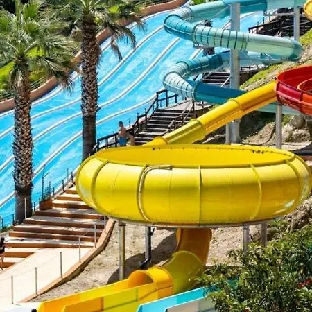 Lusterra - Parque Aquatico Casa de Férias Amarante