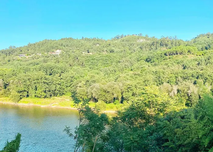 Lusterra Holiday home